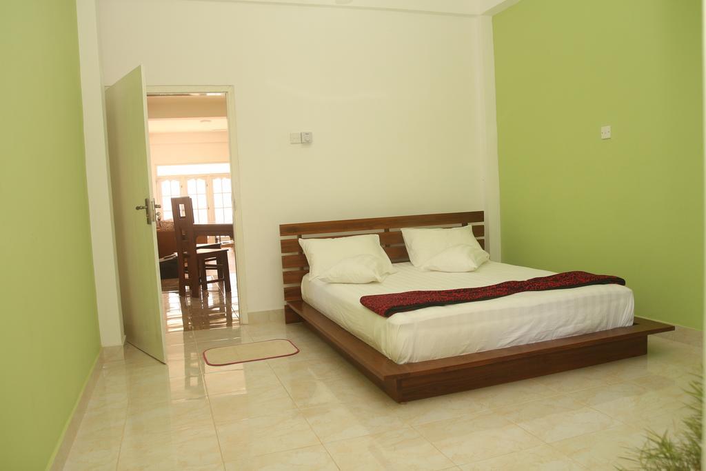 Sanovin Hotel Mirissa Kamer foto