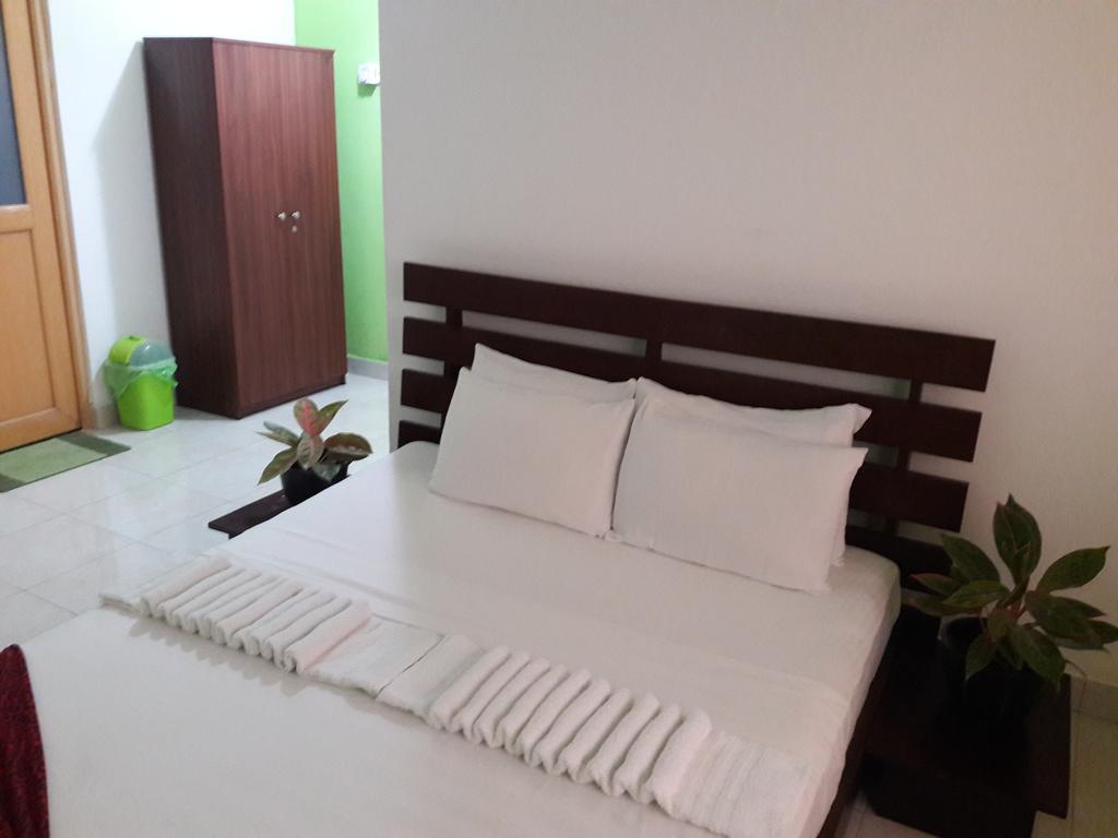 Sanovin Hotel Mirissa Buitenkant foto