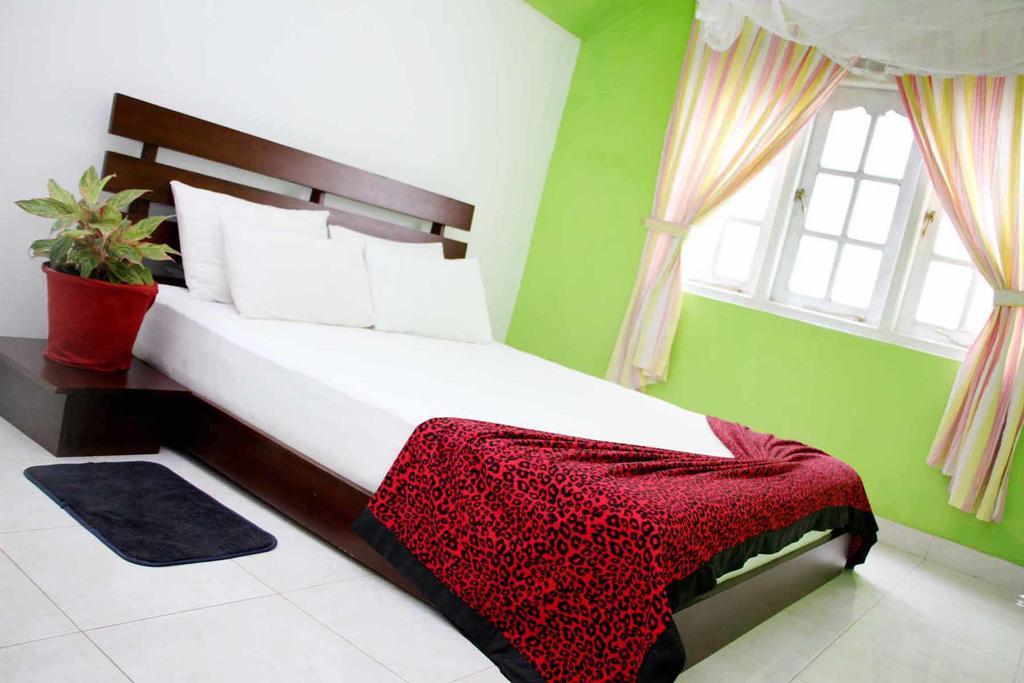 Sanovin Hotel Mirissa Buitenkant foto