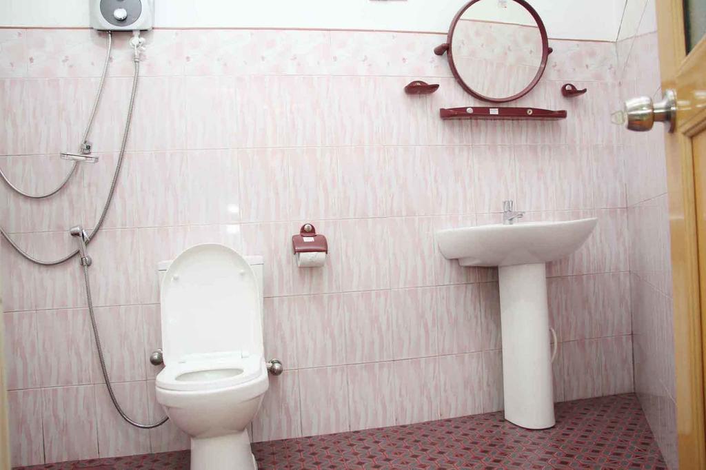 Sanovin Hotel Mirissa Buitenkant foto
