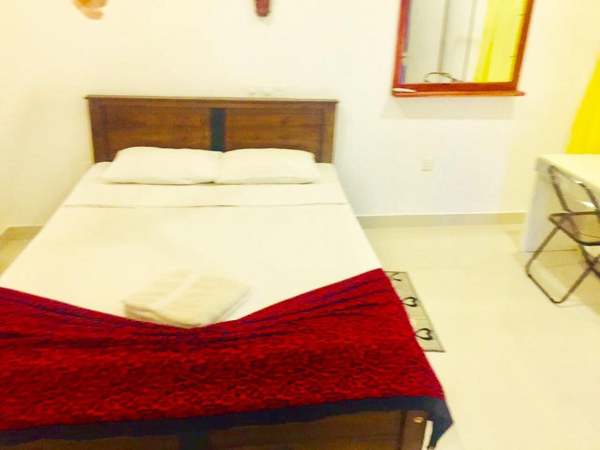 Sanovin Hotel Mirissa Buitenkant foto
